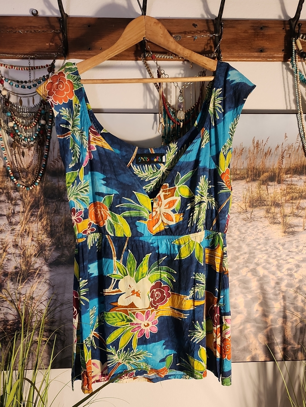 Jams World Sleevless Hawaiian Floral Blouse